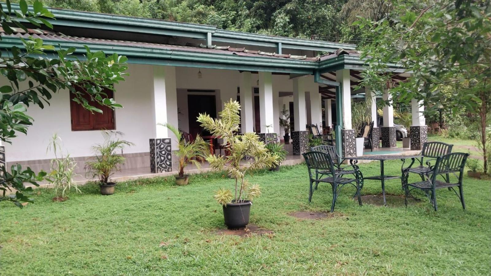 Salmanel Resort Ratnapura Exterior foto