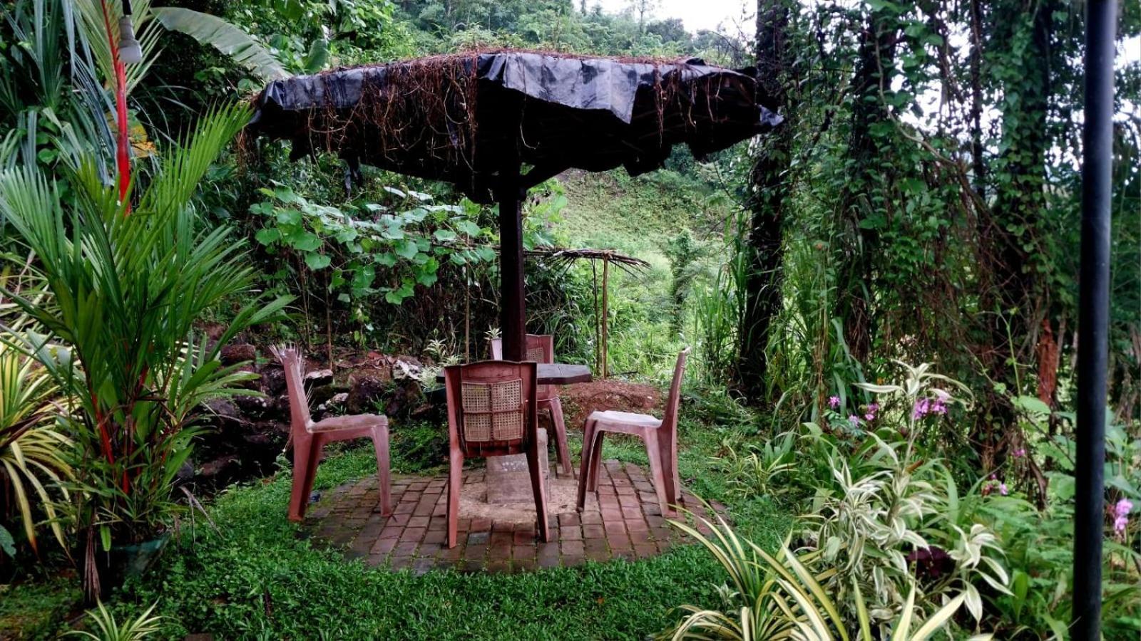 Salmanel Resort Ratnapura Exterior foto